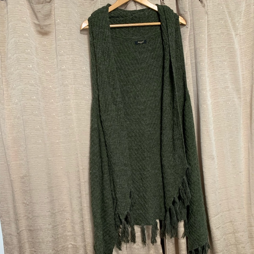 Fringe sweater vest